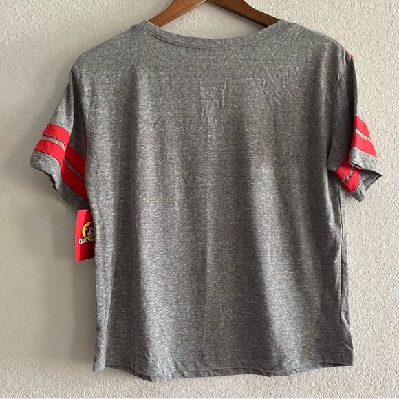 Buc-ee’s NWT Women Varsity Crop Top Gray Red Short Sleeve T-shirt size Small - Picture 2 of 6